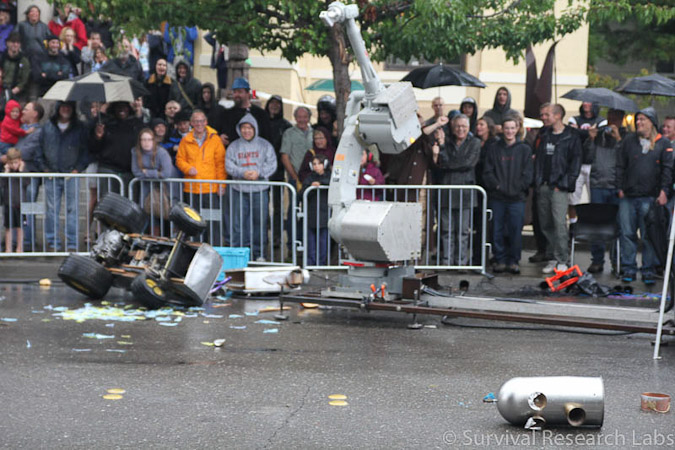 Motoman whacks Shannon-Bot