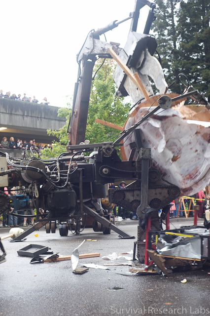 Big Arm, Stick Wheel Robot, Running Machine, Bug Bot